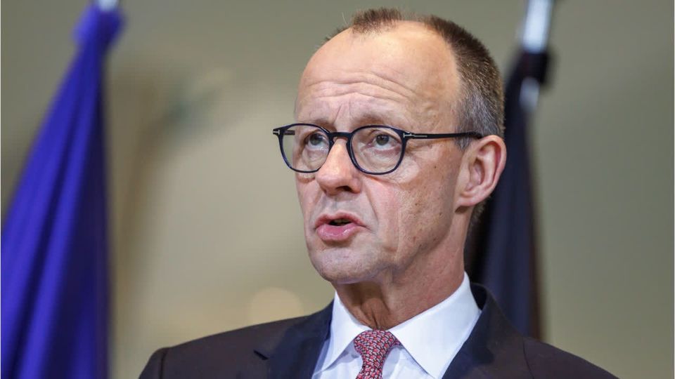 Merz für Social-Media-Verbot für Kinder