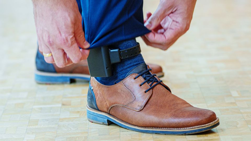 Fußfessel soll Frauen besser schützen