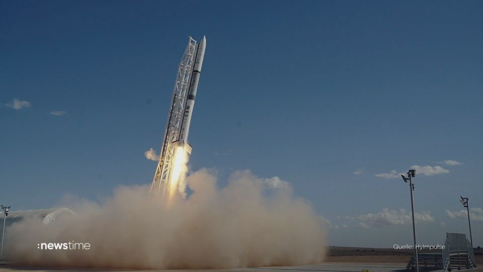 Deutsche Forscher schießen Rakete mit Kerzenwachs ins All