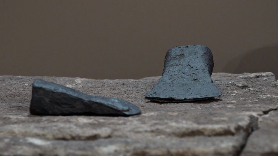 Forscher entdecken Eisenbeile in Olsberg