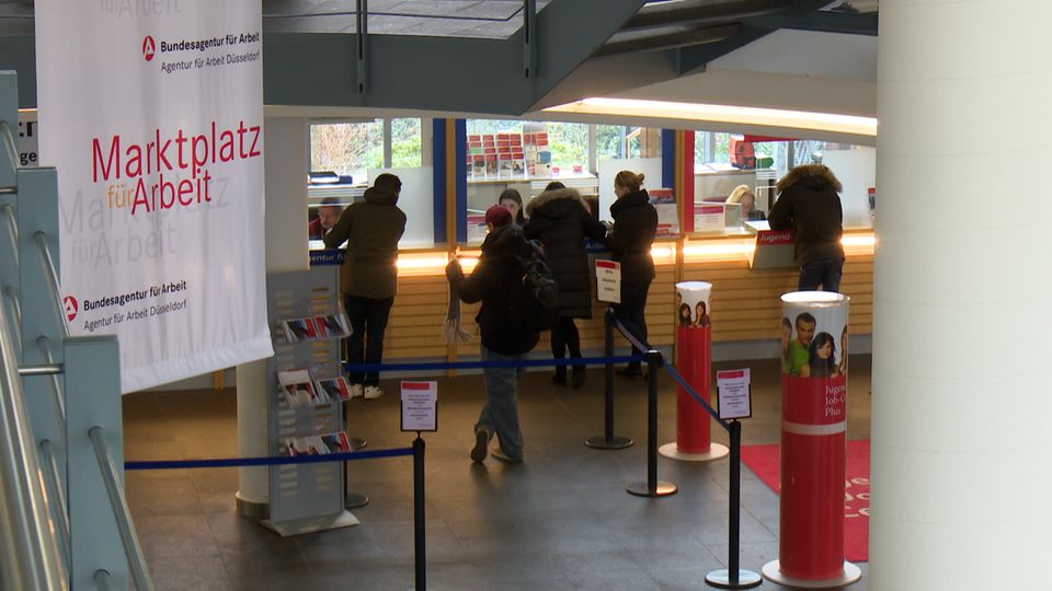 Langzeitarbeitslose unzufrieden mit Jobcentern