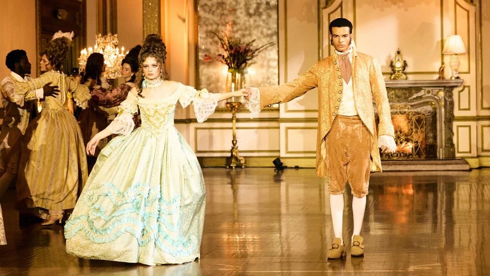 Barock-Tanz: Wer überzeugt die Jury mit Eleganz und Ausstrahlung?