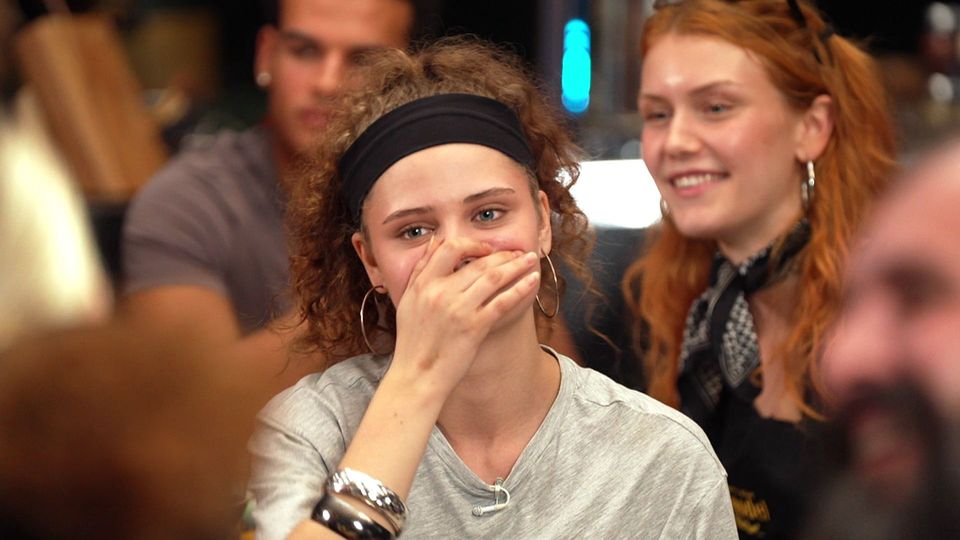 „Bitte rasiert meine Haare nicht ab!“ Diese Models zittern vor dem Umstyling