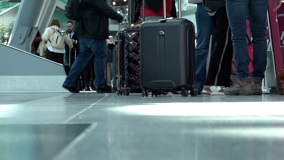 Ferientrubel am Flughafen Duesseldorf