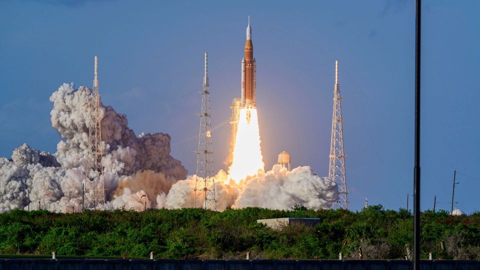 NASA-Astronauten sind unterwegs zum Mond