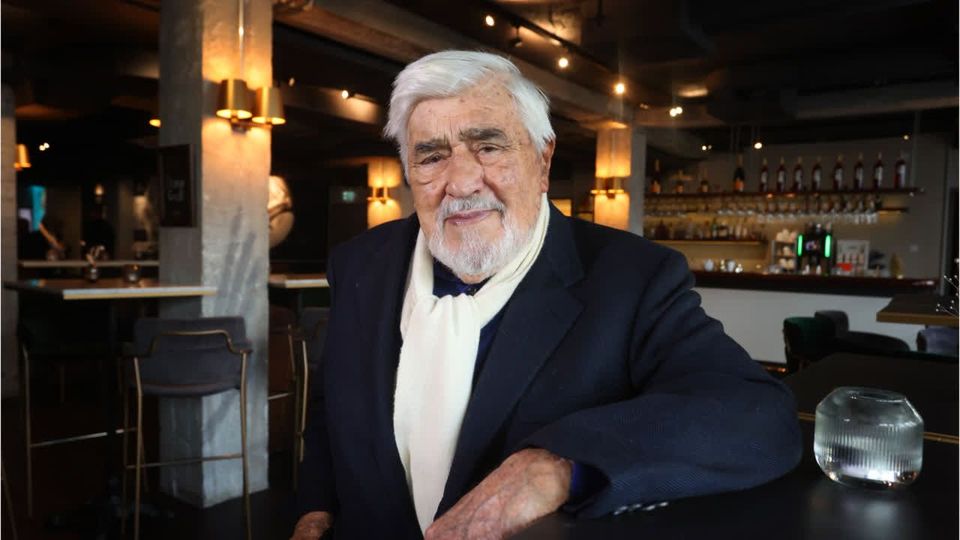 Schauspiel-Legende Mario Adorf (95) ist tot