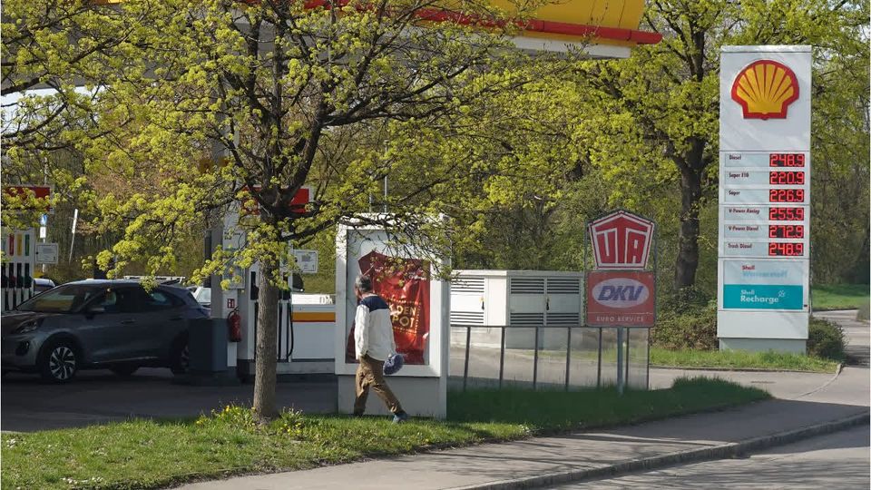 Mehr Geld, billiger Sprit: Das ändert sich im Mai