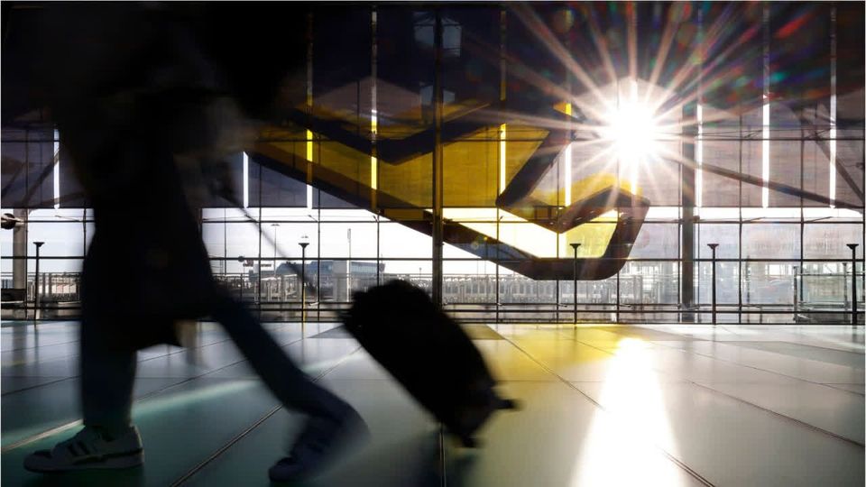 Flugausfälle durch Kerosinmangel: Diese Rechte gelten