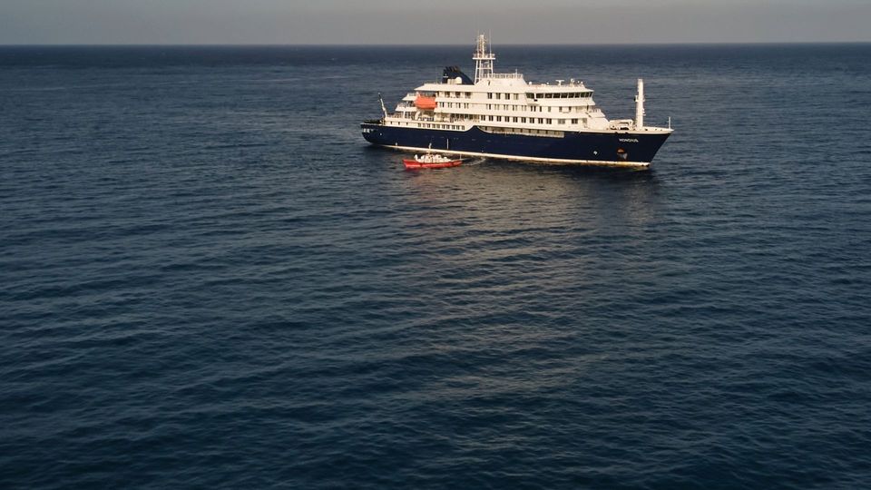 Hantavirus-Schiff legt auf Kanaren an
