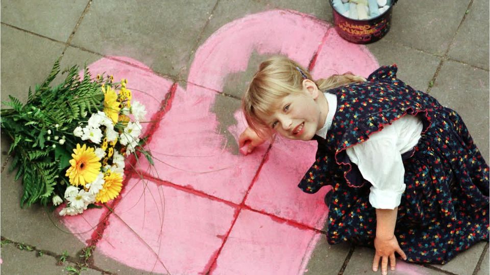 Mehr als Blumen und Pralinen: Der historische Ursprung des Muttertags