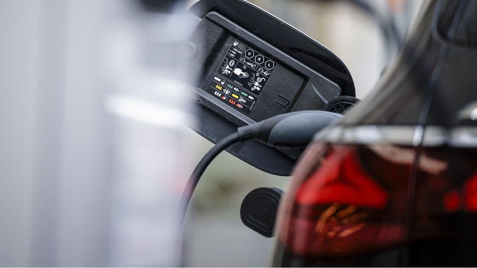 Neue E-Auto-Förderung: So klappt der Antrag