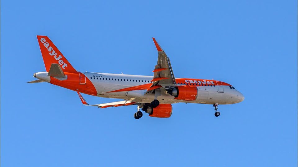 Flugzeug muss wegen Powerbank zwischenlanden