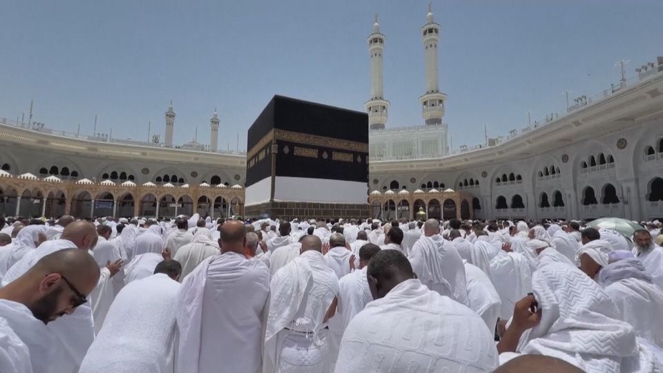 Kühlzelte, Fleischfabriken, Asphalt-Tricks: Die Logistik des Hadsch in Mekka