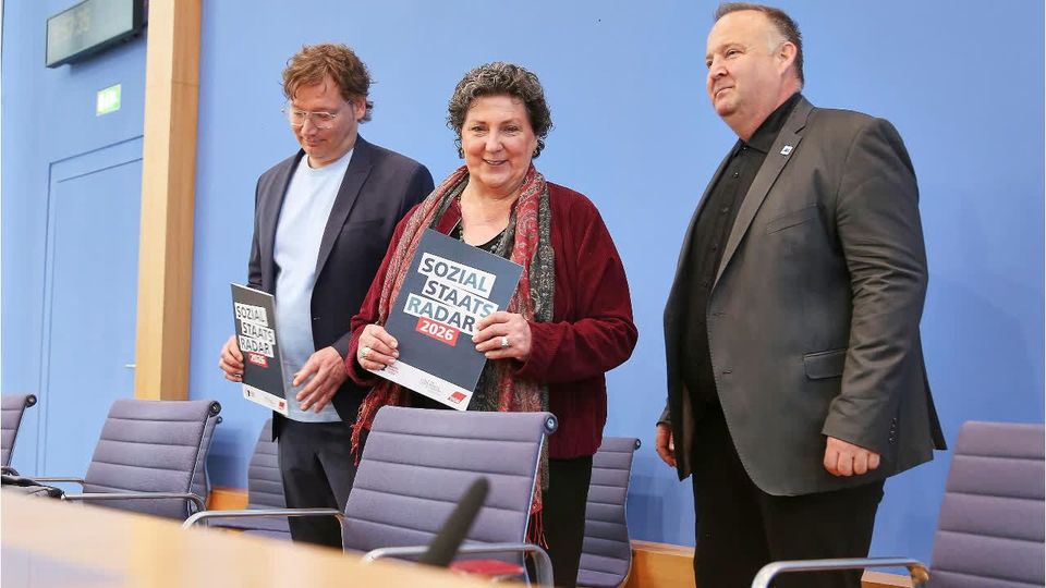 Debatte um Acht-Stunden-Tag spitzt sich zu