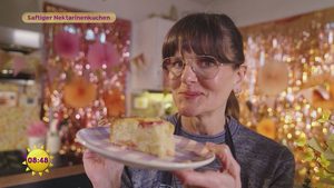 Saftiger Nektarinenkuchen