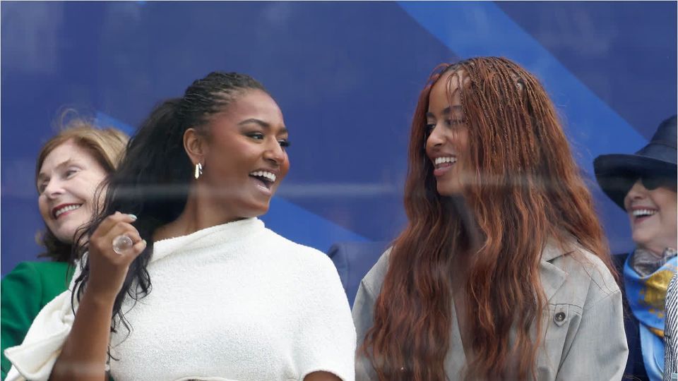 Seltener Auftritt von Malia & Sasha Obama